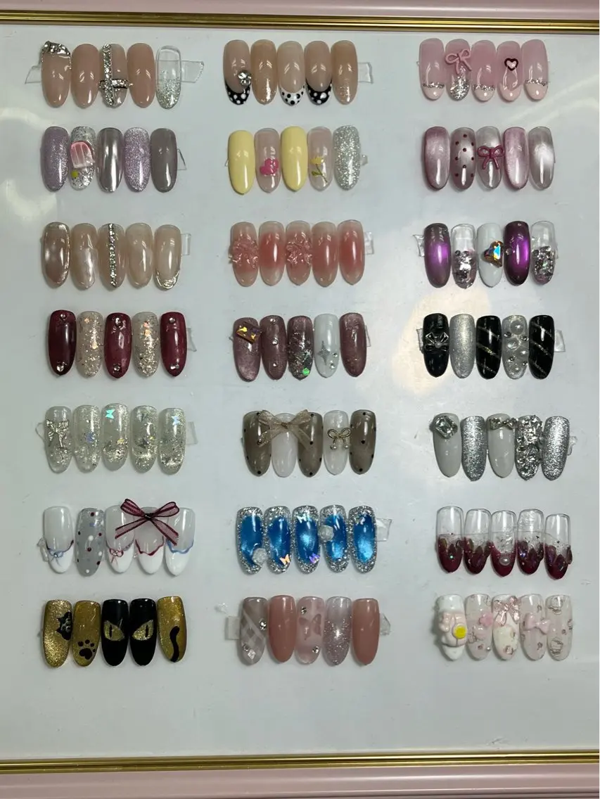 ネイル ハンドネイル ongles chicのネイルデザイン