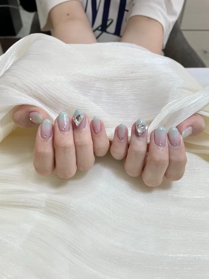 ネイル ハンドネイル 🍑 momo_nailのネイルデザイン