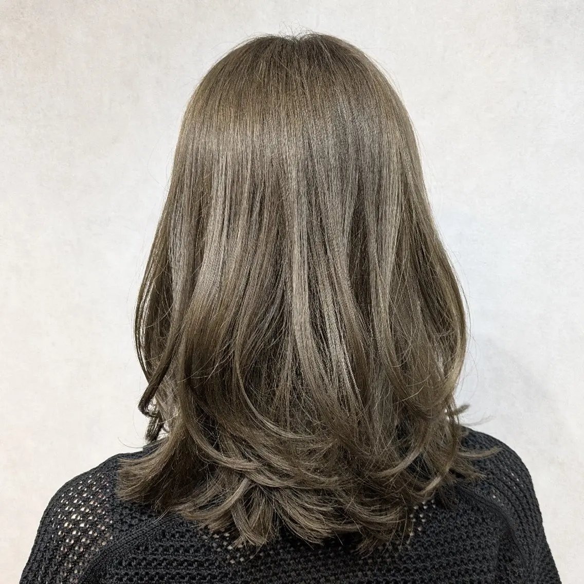 ミディアム トリートメント 陽葵 (hinata)のヘアスタイル