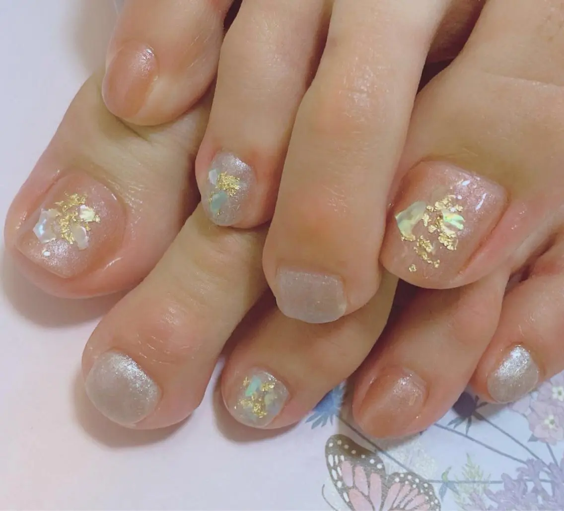 ネイル フットネイル ネイルサロンエクラ 🫧Shizukaのネイルデザイン