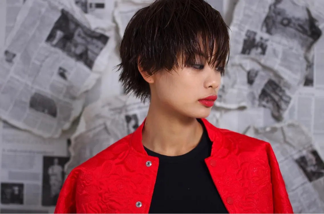 ショート カラー 藤井 仁紀のヘアスタイル