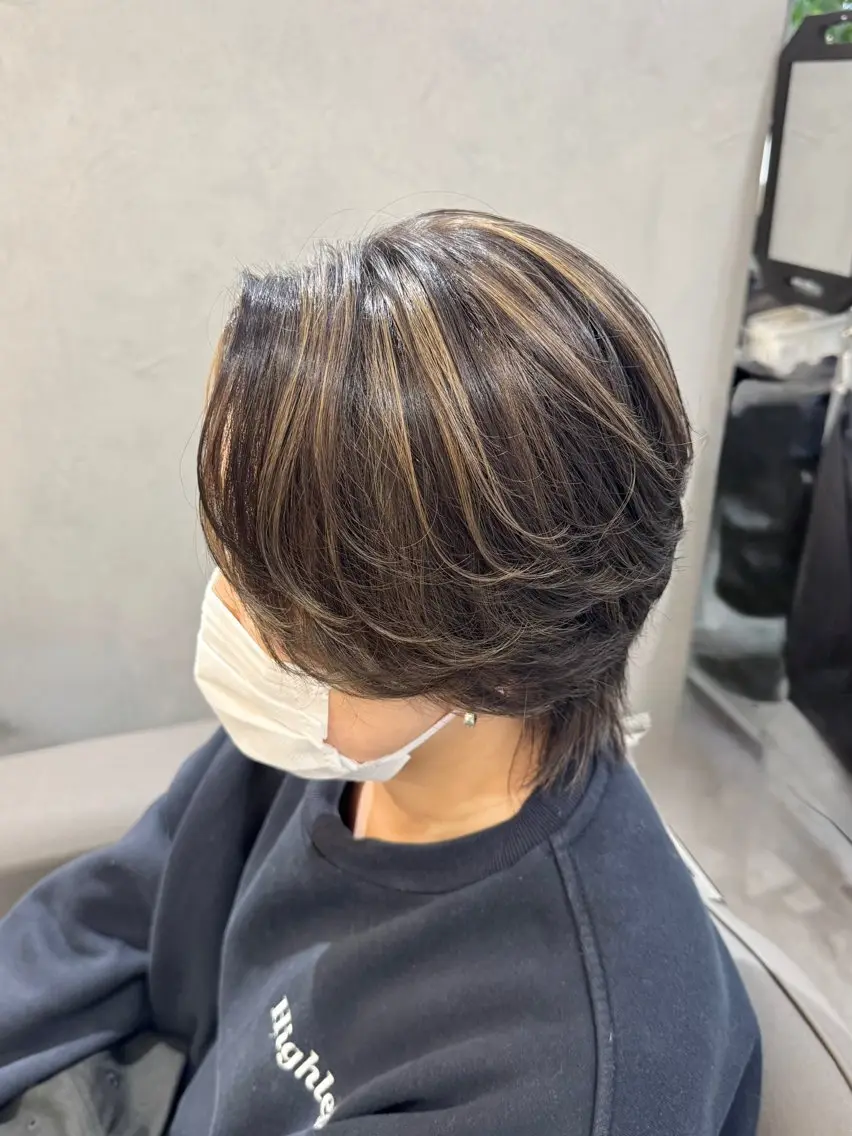 ショート カラー カット ヘアカラー トリートメント ハイトーン/外国人風 カラー/メンズパーマのヘアスタイル