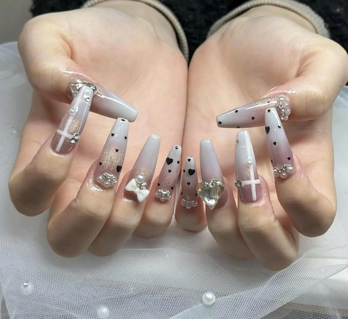 ネイル フレンチネイル ジェルネイル ハロウィン 韓国ネイル マグネットネイル ハンドネイル H.baby Nail Salonのネイルデザイン