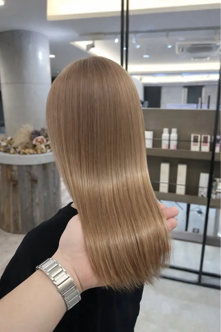 ミディアム LEA'NA 【レアナ】のヘアスタイル