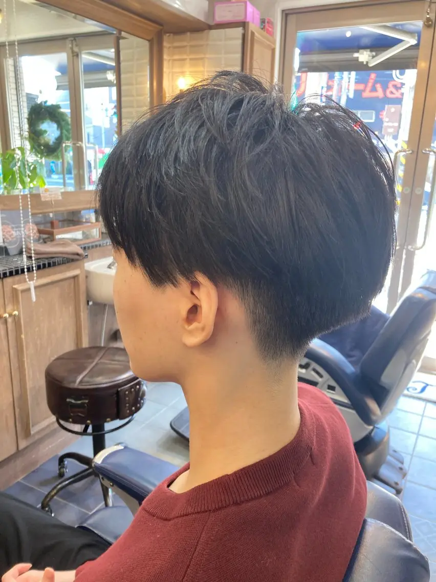 カット＋シャンプーブロー＋眉カット＋育毛スパシャンプー肩マッサージの写真