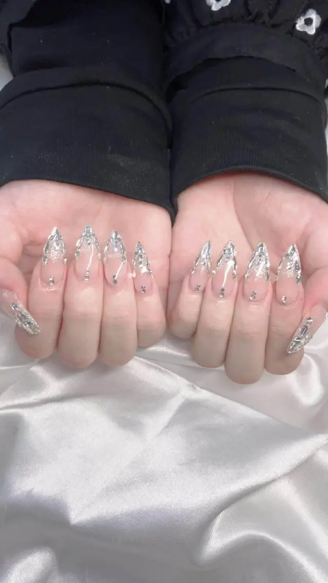 ネイル REI nailのネイルデザイン