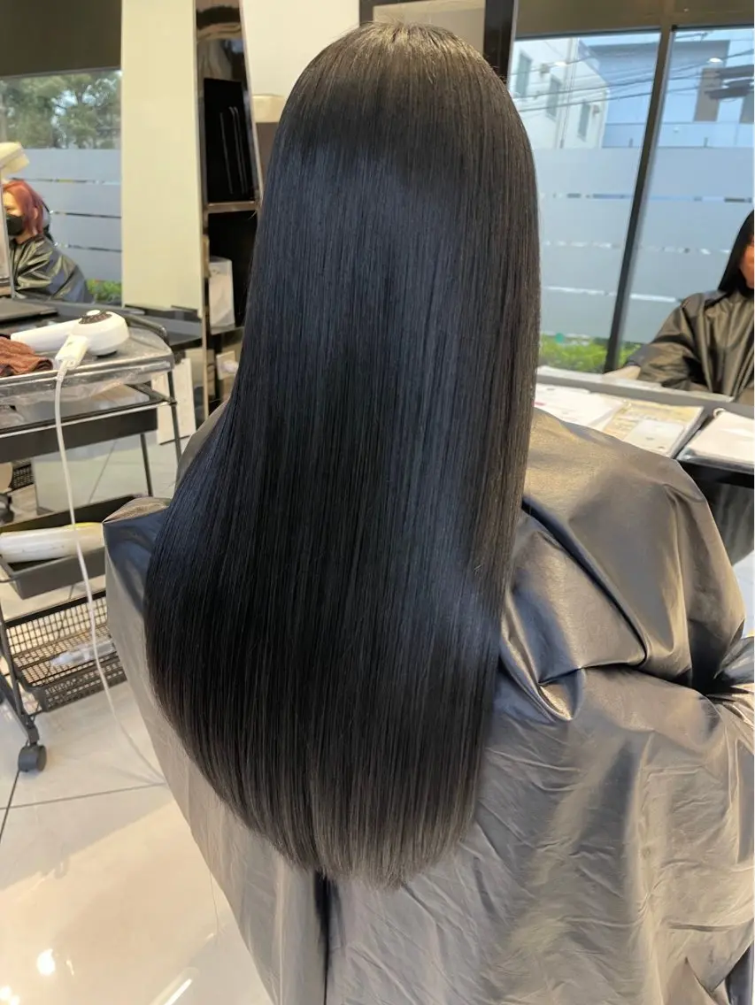 ロング 平川 忠明のヘアスタイル