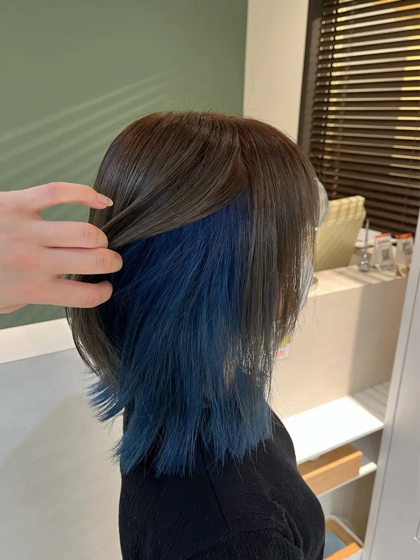 ミディアム カラー インナーカラー 安来柚乃 ヤスキユノのヘアスタイル