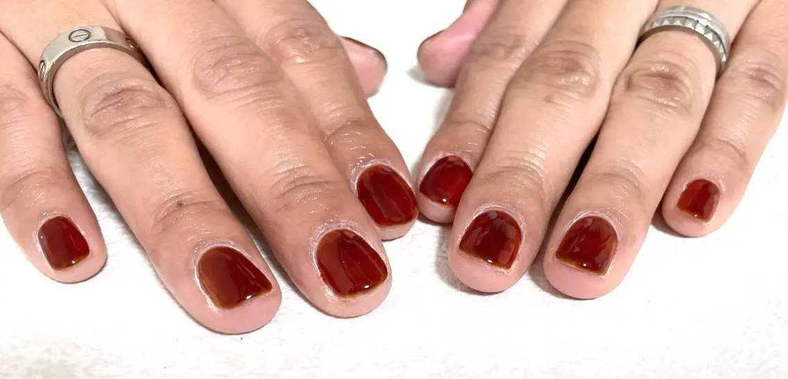 ネイル オーロラネイル ブラウン フットネイル フレンチネイル ジェルネイル ハンドネイル mogunail &blowのネイルデザイン