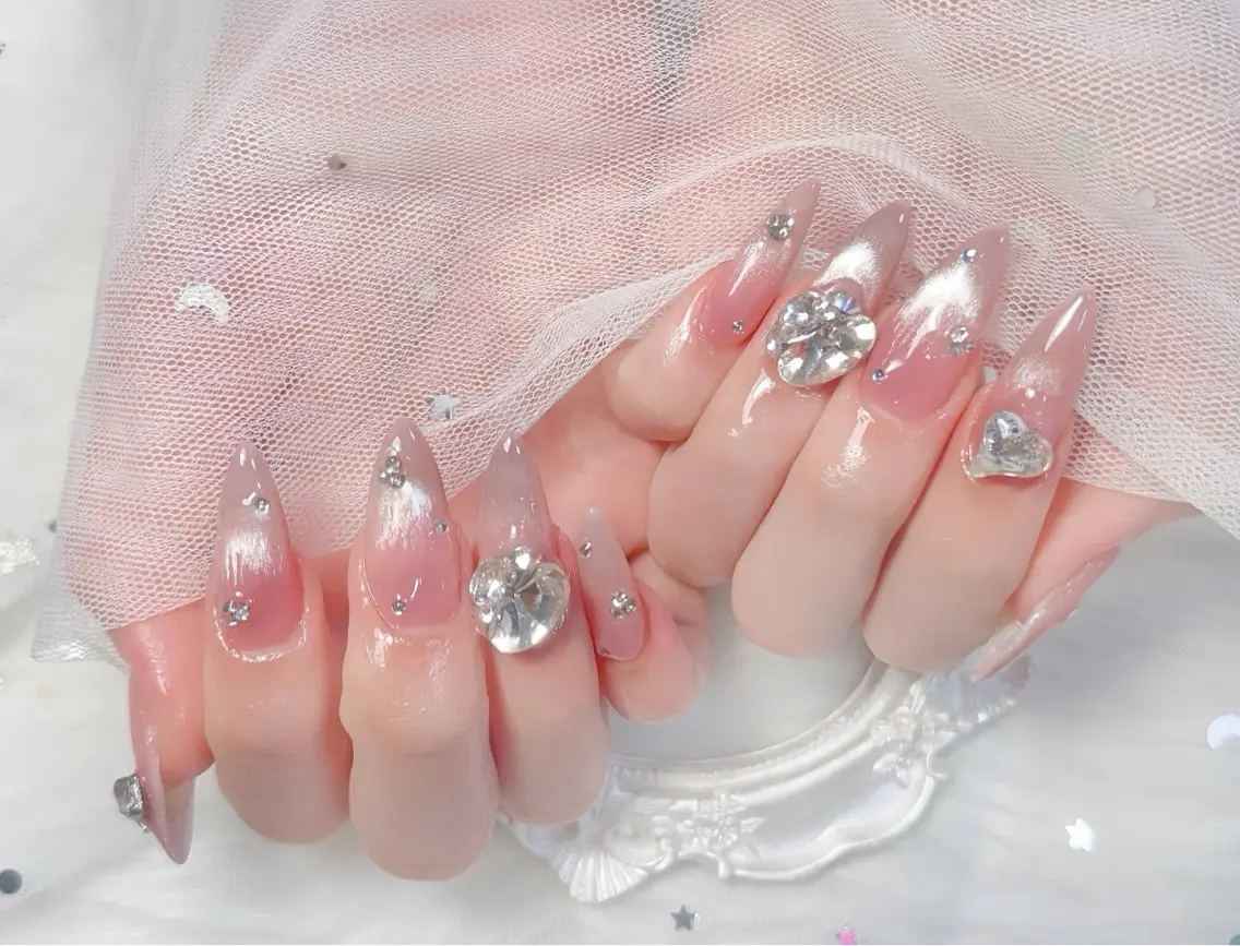 ネイル Rin Hana Nailのネイルデザイン