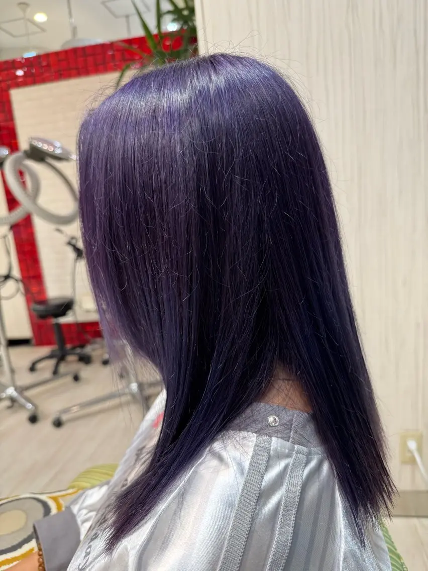 セミロング パープルカラー ヘアカラー 松尾 怜奈のヘアスタイル