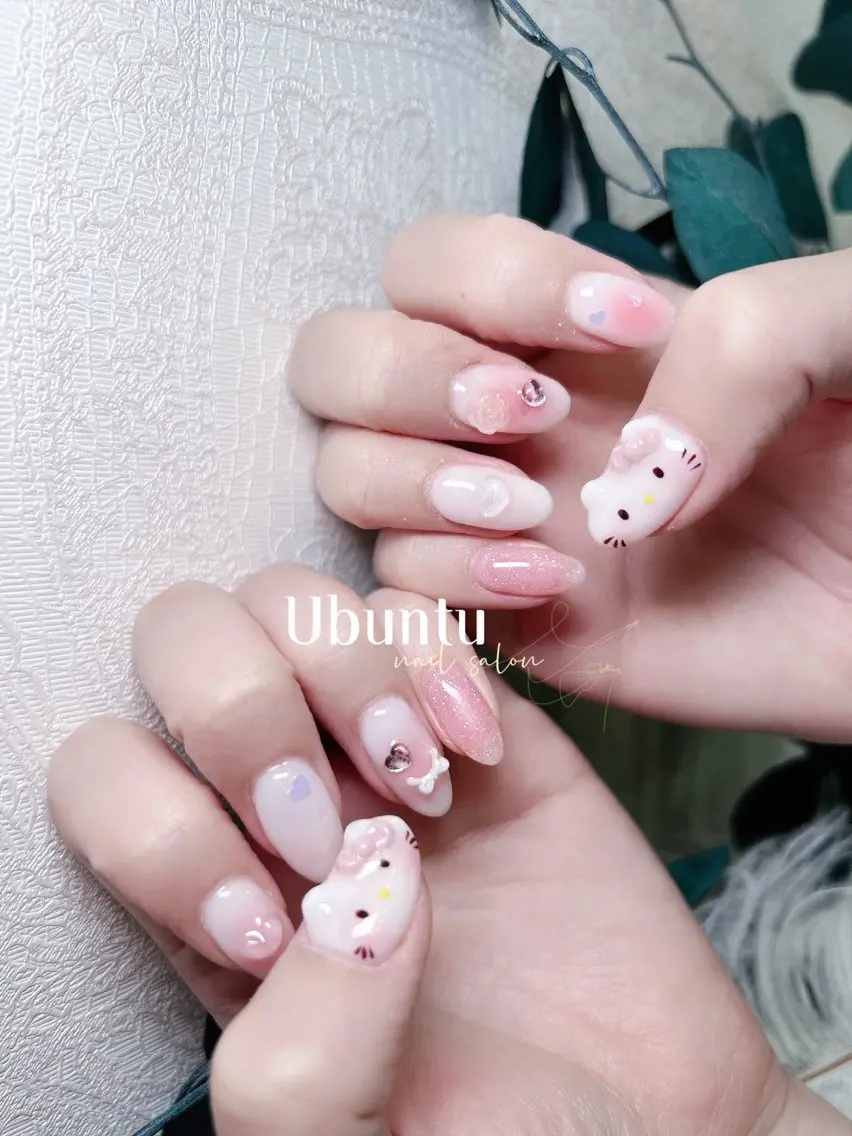 ネイル アートネイル ハンドネイル Ubuntu🎀 ネイルサロン✨のネイルデザイン