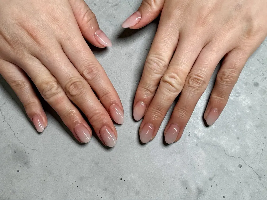 ネイル フットネイル ジェルネイル グラデーション ラメ(グリッター) マグネットネイル ハンドネイル ハンドケア ♡Bivi♡自爪に 優しいネイルサロンのネイルデザイン