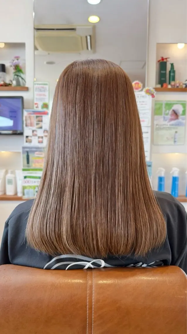 セミロング ヘアカラー 心cocoro RISAのヘアスタイル
