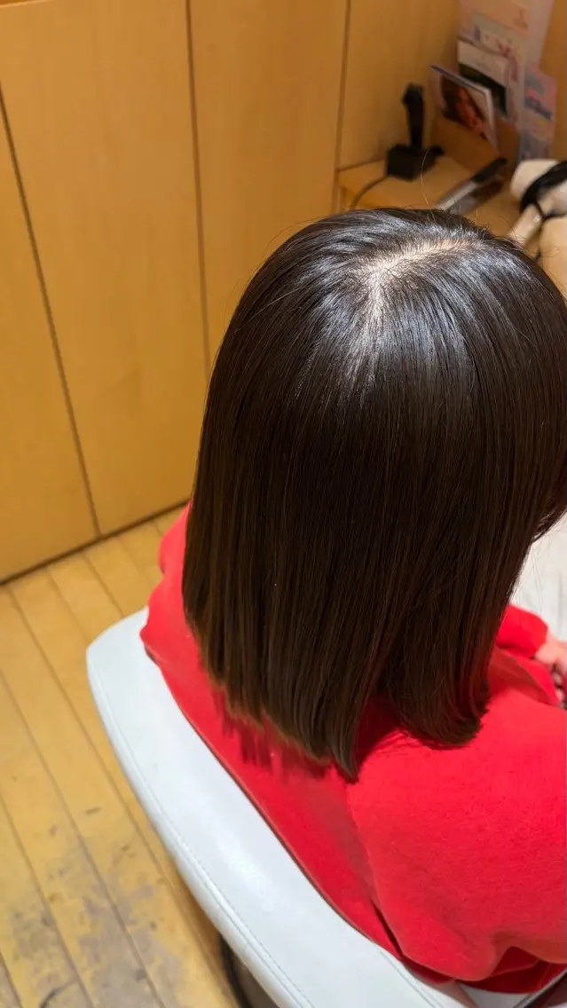 ミディアム 山口 彩水のヘアスタイル