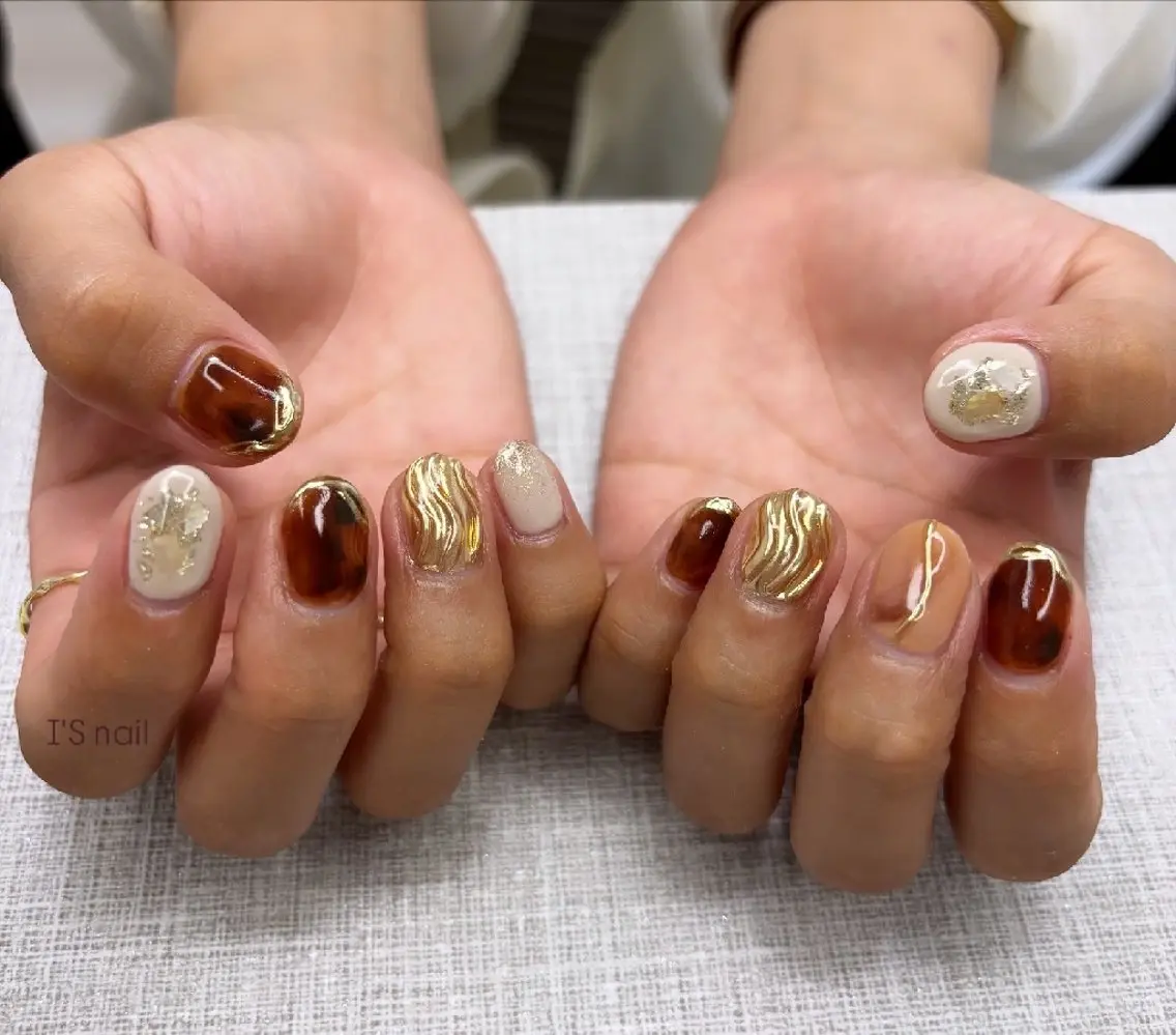 ネイル べっ甲ネイル ハンドネイル I'S nail 佐野のネイルデザイン