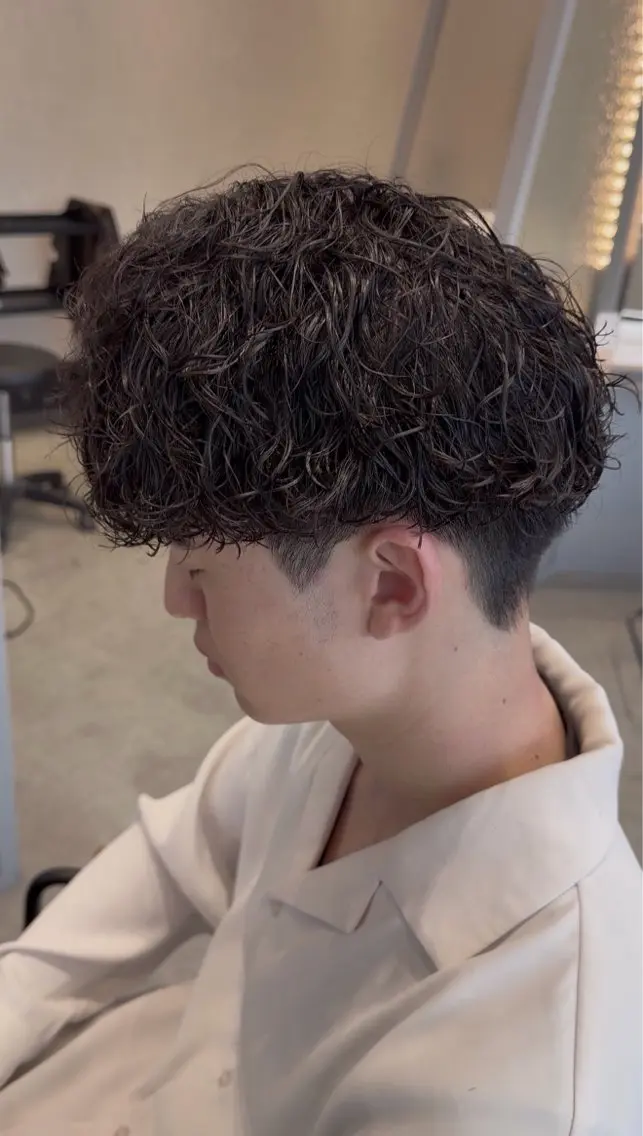 ショート メンズ パーマ 保坂 瞭のヘアスタイル