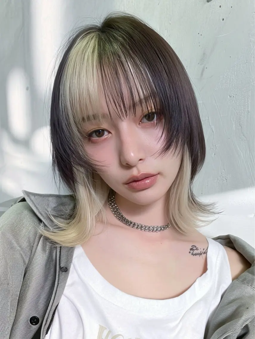 ミディアム カラー カット ヘアカラー 小顔・顔まわり🦋 ウルフ❤︎ ͛めいのヘアスタイル