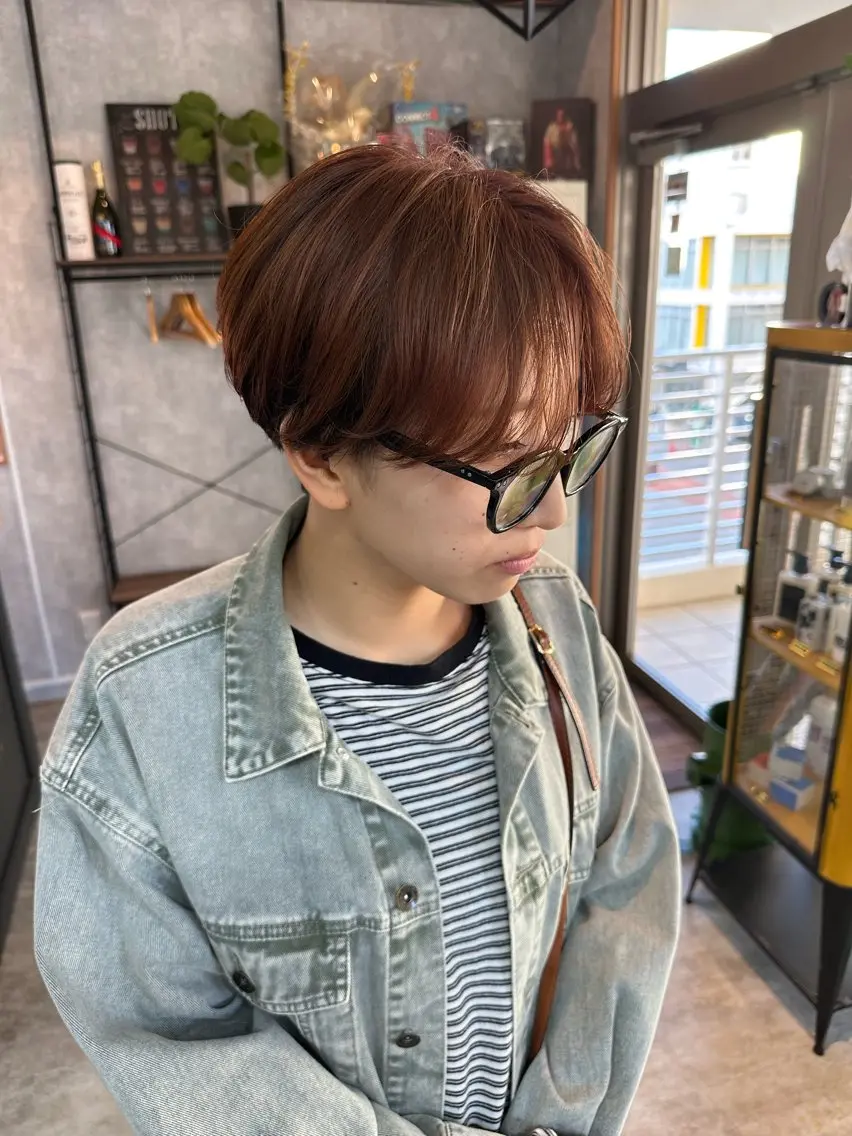 ショート 切りっぱなしボブ ショートボブ ハンサムショート 丸みショート ボブ カット ヘアカラー トリートメント モテ髪/ボブ/ショー ト/アダチフウトのヘアスタイル