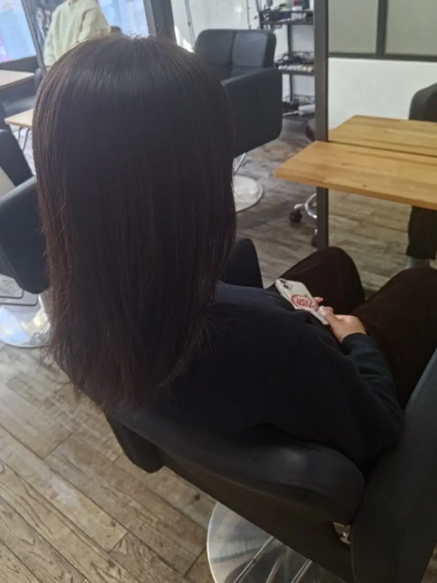 ミディアム カラー ベージュカラー 縮毛矯正 〇21時〜カット専門 河野　恭太のヘアスタイル
