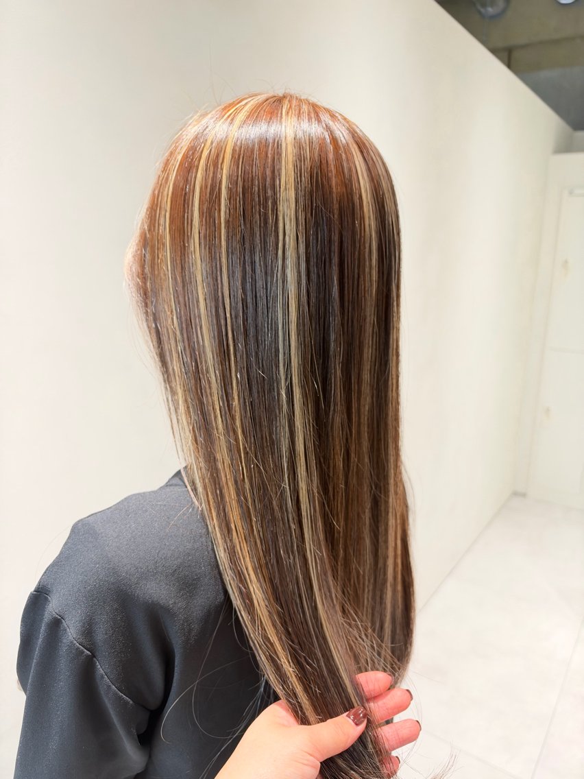 ミディアム カラー ハイライトカラー ハイライト ヘアカラー 飯田 優恵のヘアスタイル