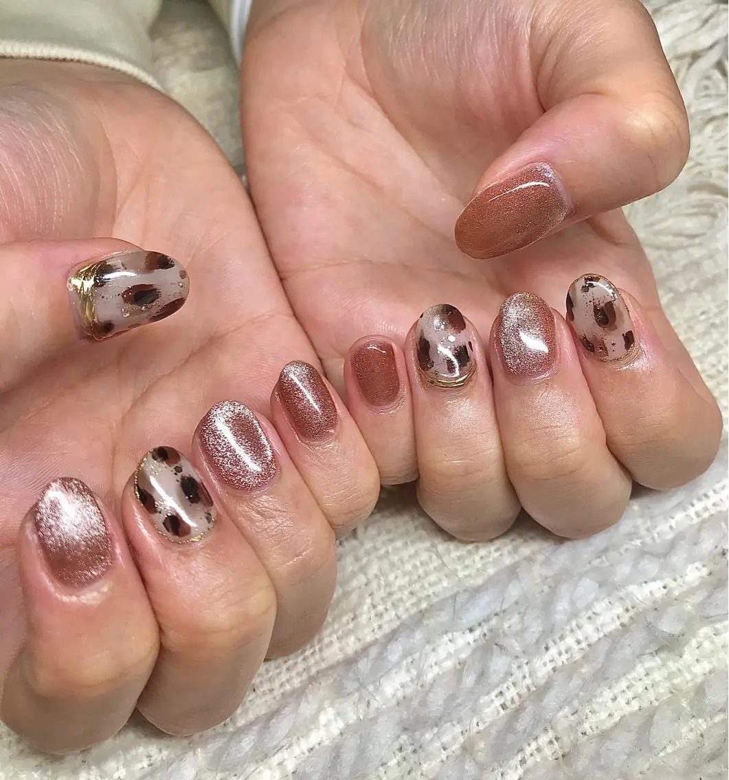 ショート カラー パーマ ヘアアレンジ メンズ キッズ ネイル マツエク・マツパ アニマル柄 マグネットネイル ミラーネイル el. by Aoのネイルデザイン