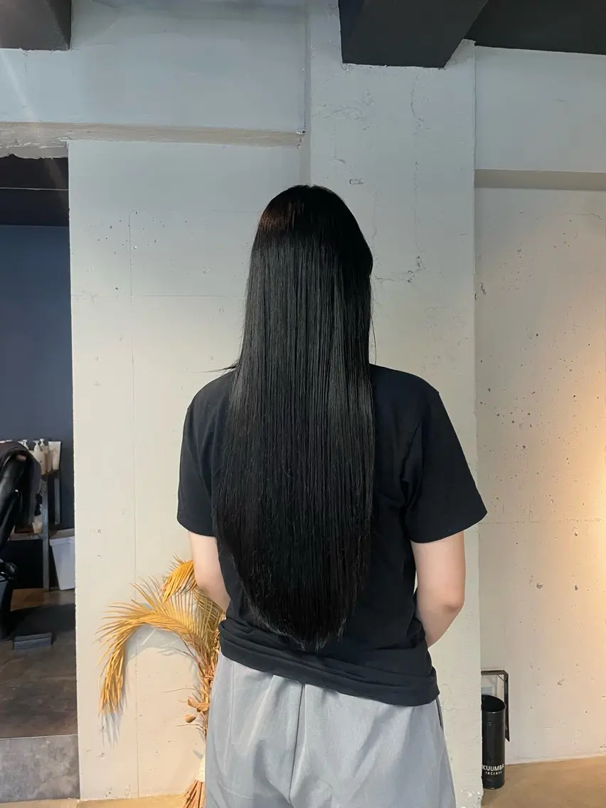 ロング ヘアカラー 透明感・美髪 monsoワニベユナのヘアスタイル