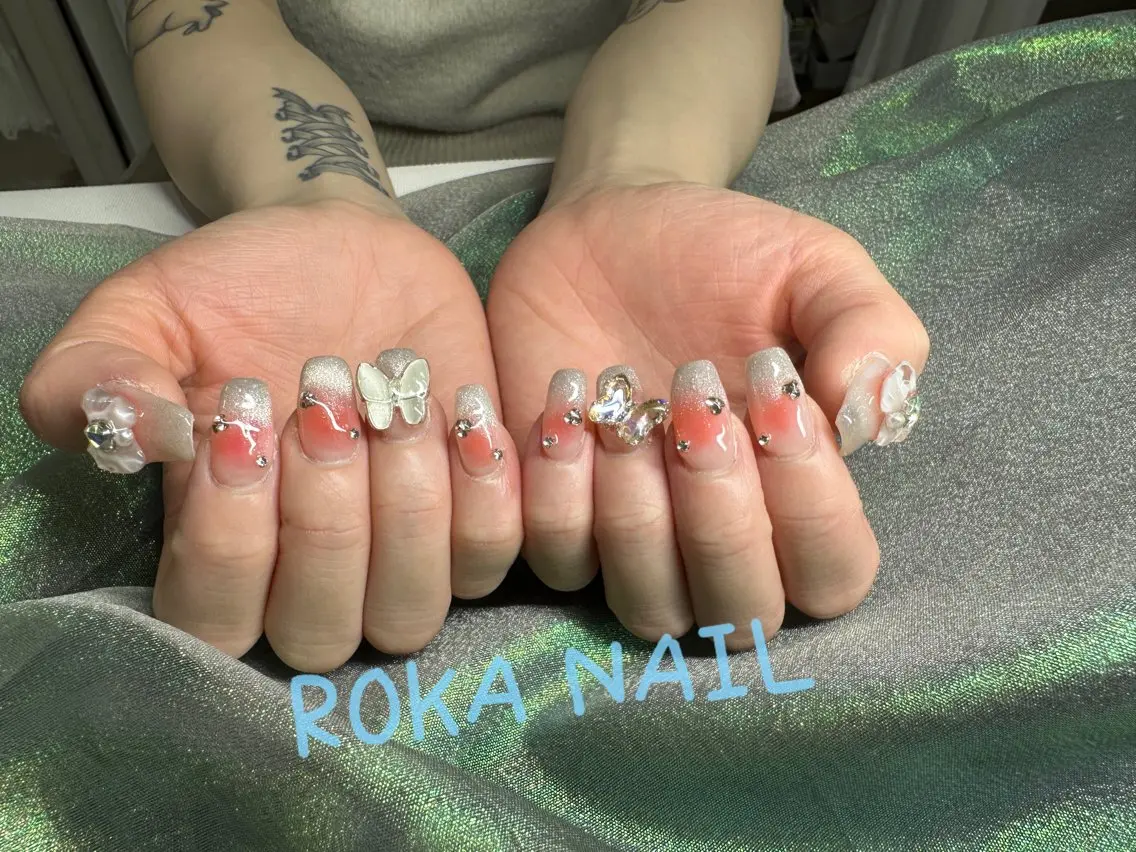 ネイル ハンドネイル 長さだし専門店 ROKANAILのネイルデザイン