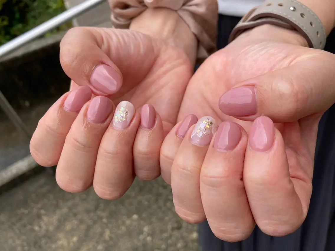 ショート ネイル ハンドネイル フットネイル ✴︎ Delightのネイルデザイン