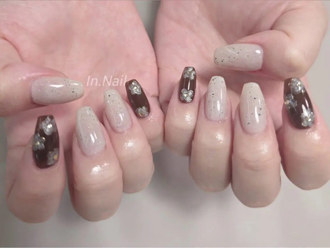 ネイル in.nail-- 🐈‍⬛riのネイルデザイン