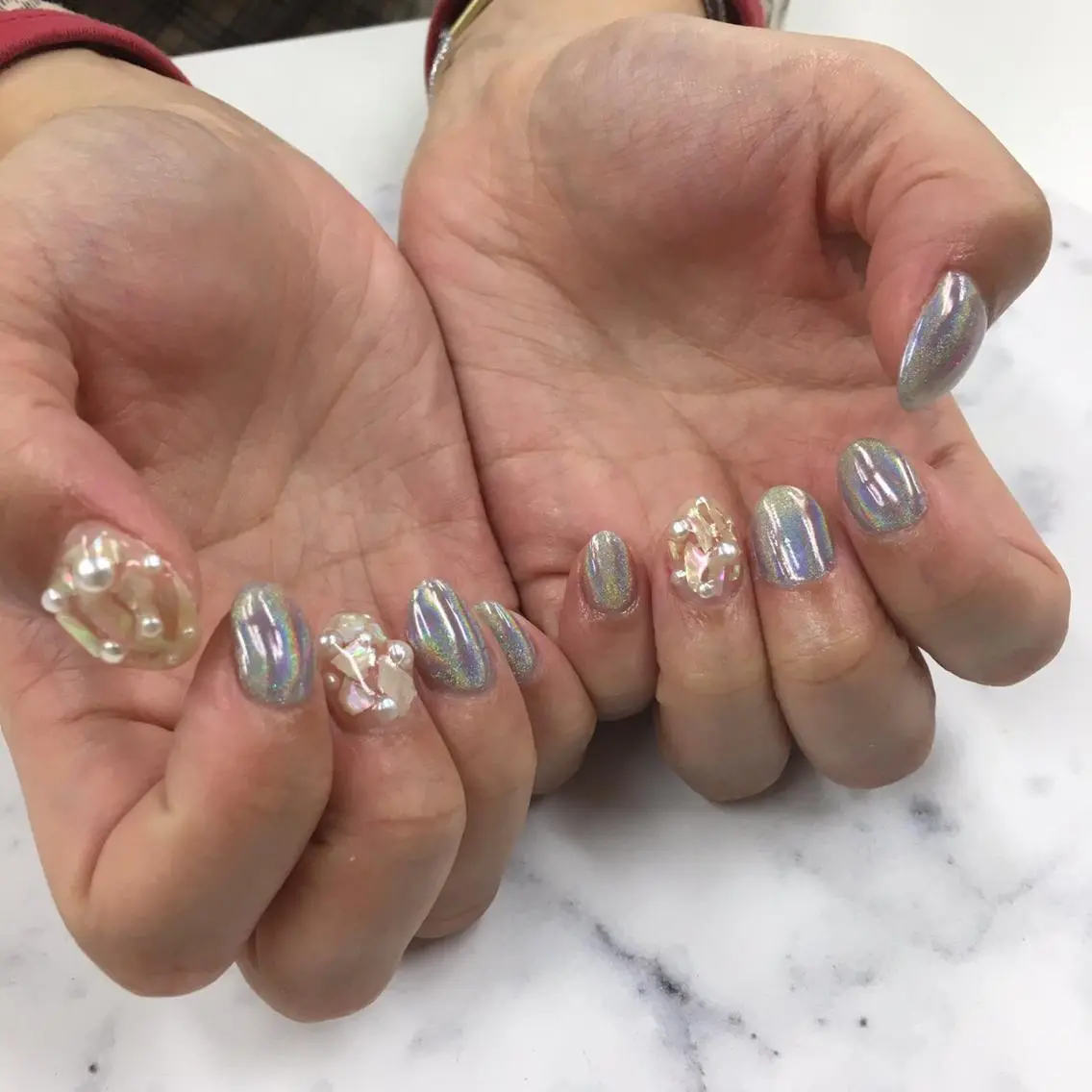 セミロング カラー パーマ ヘアアレンジ ネイル マツエク・マツパ ユニコーンカラー Sunny side nailのネイルデザイン