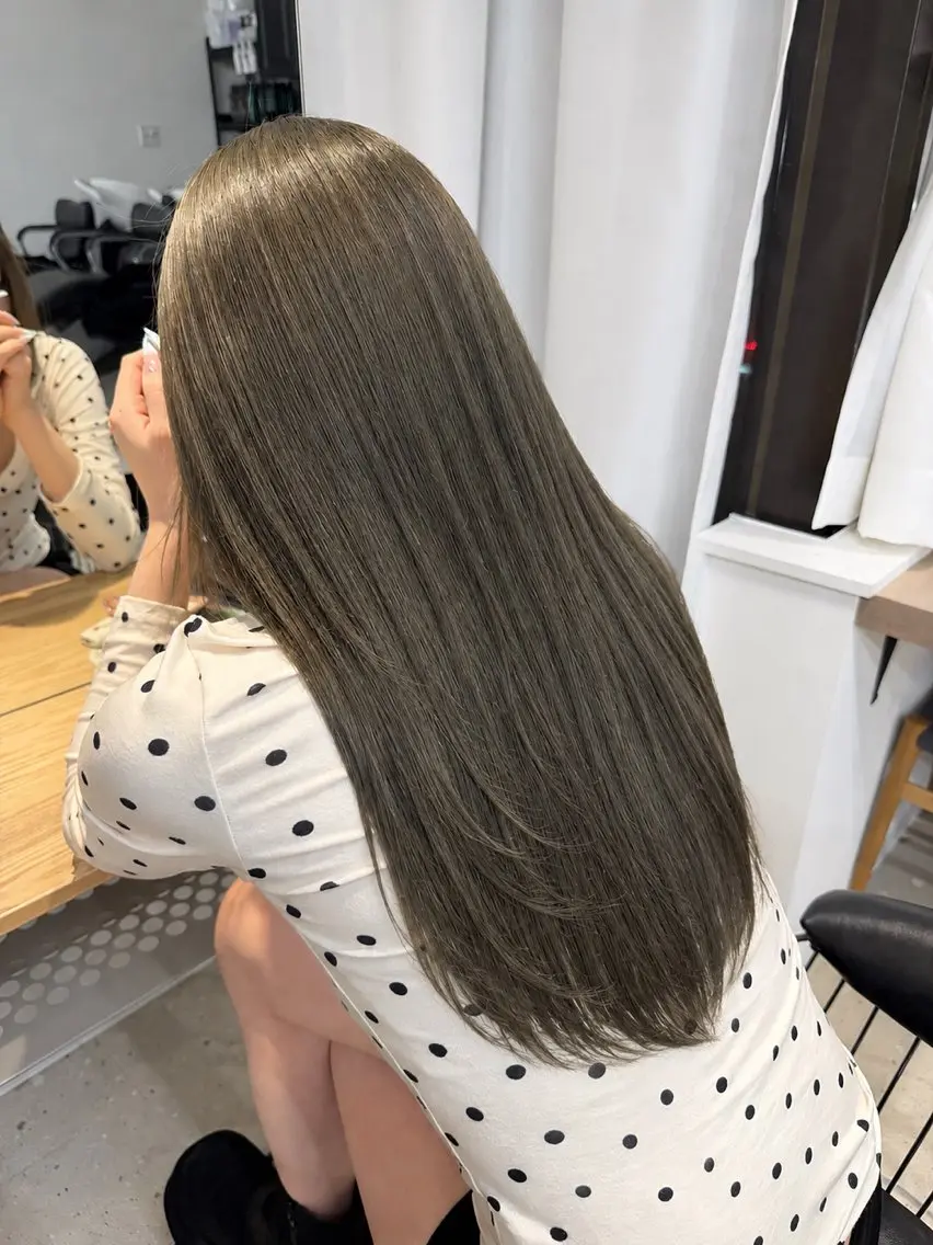 ロング カラー ヘアカラー 加本 翼のヘアスタイル