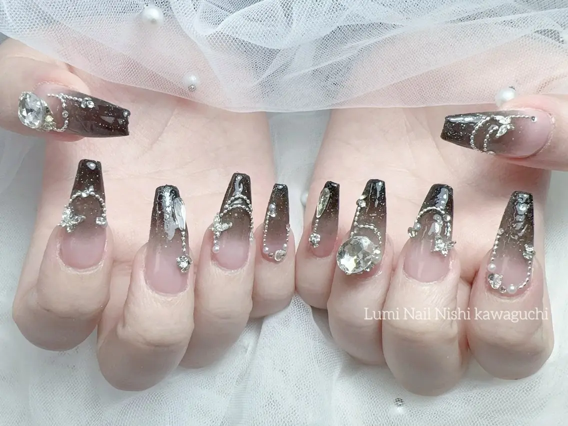 ネイル ジェルネイル キラキラネイル 韓国ネイル ワンホンネイル ハンドネイル Lumi Nail Salonのネイルデザイン