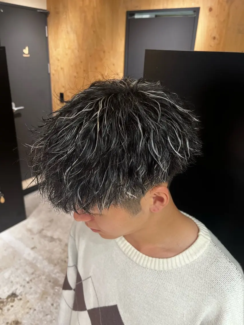 メンズ カット ヘアカラー パーマ 🏅EIGHT難波/ 【店長】タモツのヘアスタイル