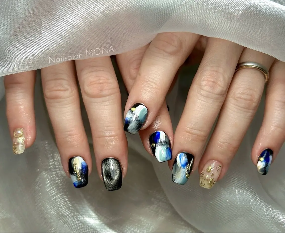 ネイル ブルー マグネットネイル ニュアンスネイル ハンドネイル Nailsalon MONA.のネイルデザイン