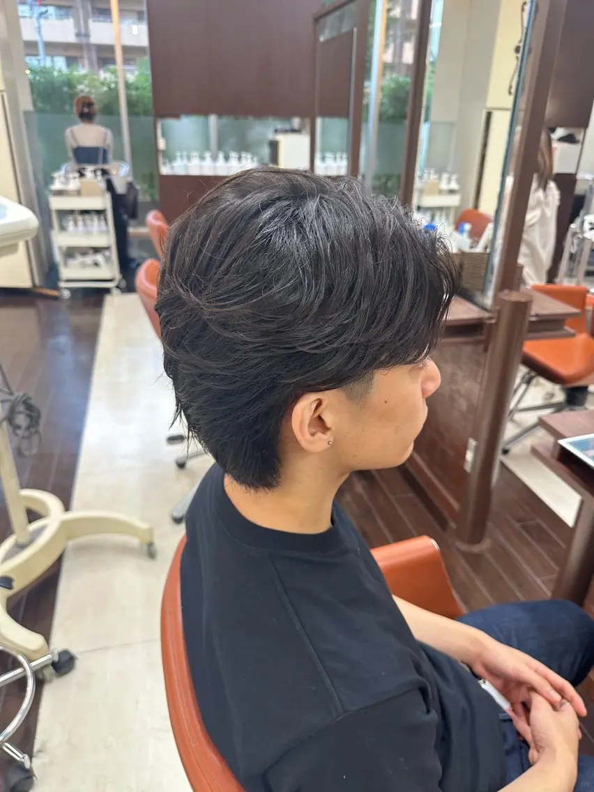 ショート カラー パーマ メンズ センターパート フェザーパーマ メンズパーマ カット パーマ ヘアセット 毎月230人担当/ メンズヘア/清和武虎のヘアスタイル