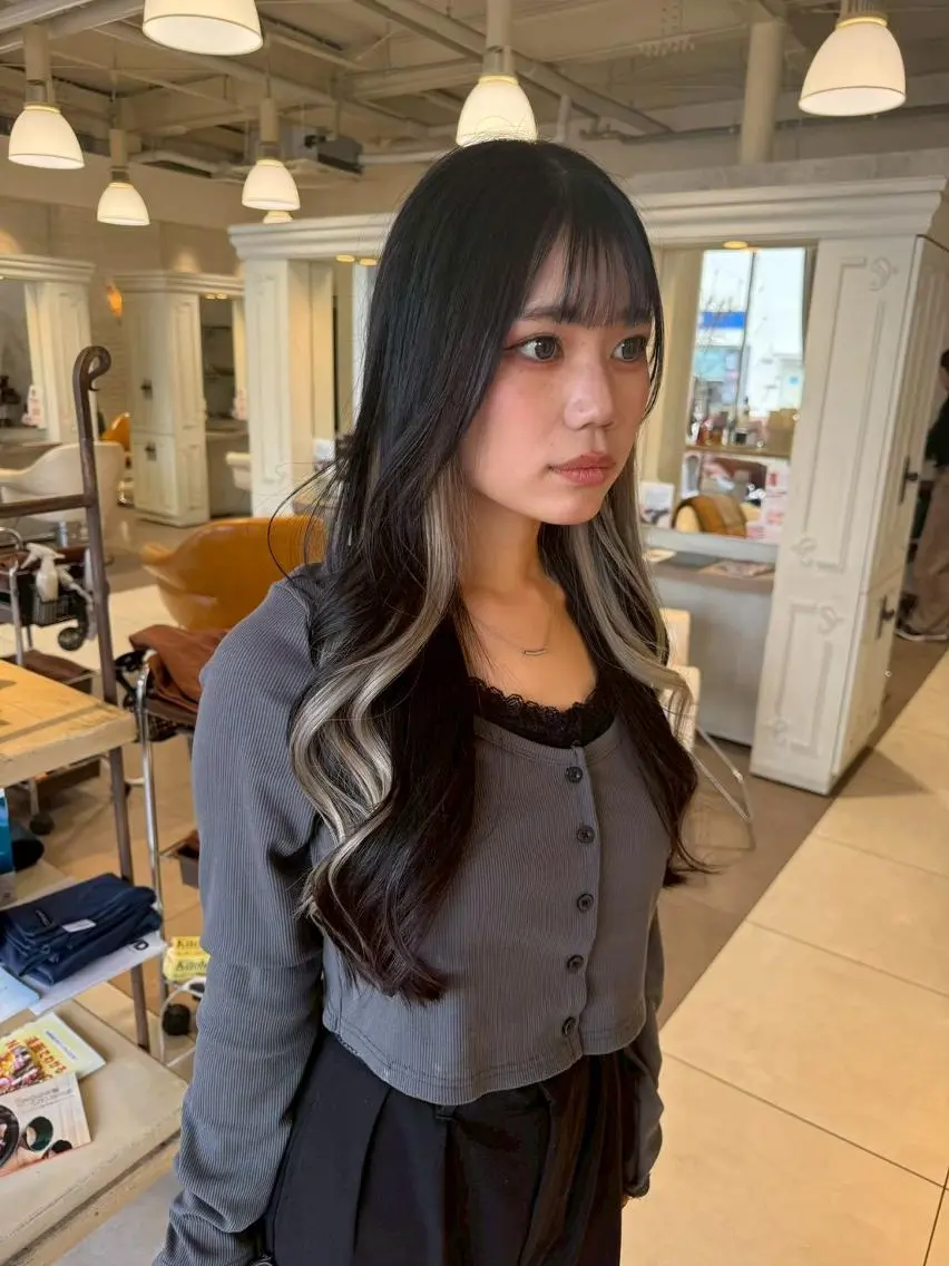 カラー+インナーカラー ¥12,320→¥8,000の写真