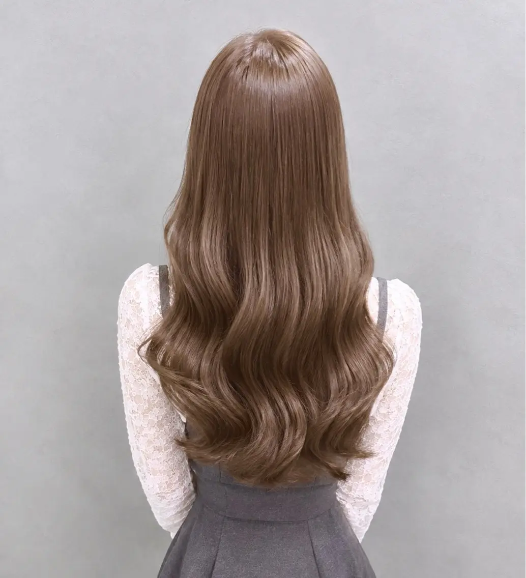 ロング カラー ベージュカラー ミルクティーベージュ ヘアカラー girly上品ヘア 🎀/ベージュikuのヘアスタイル