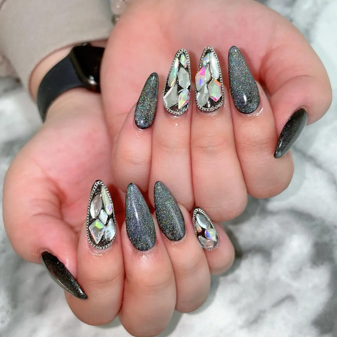ネイル マグネットネイル ハンドネイル Kayo 💅のネイルデザイン