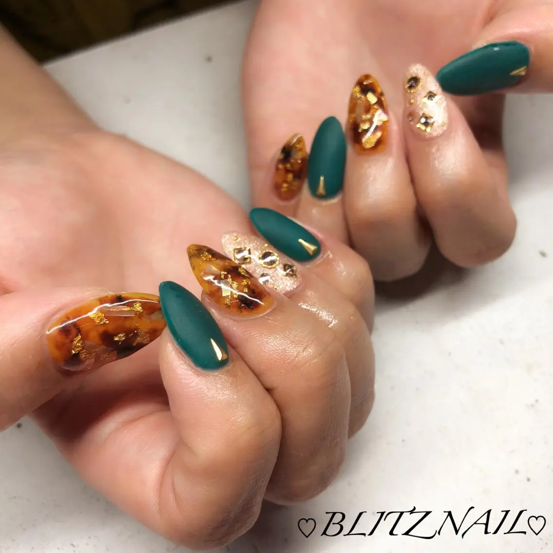 ネイル BLITZ Nail 岩田💅🏻✨のネイルデザイン