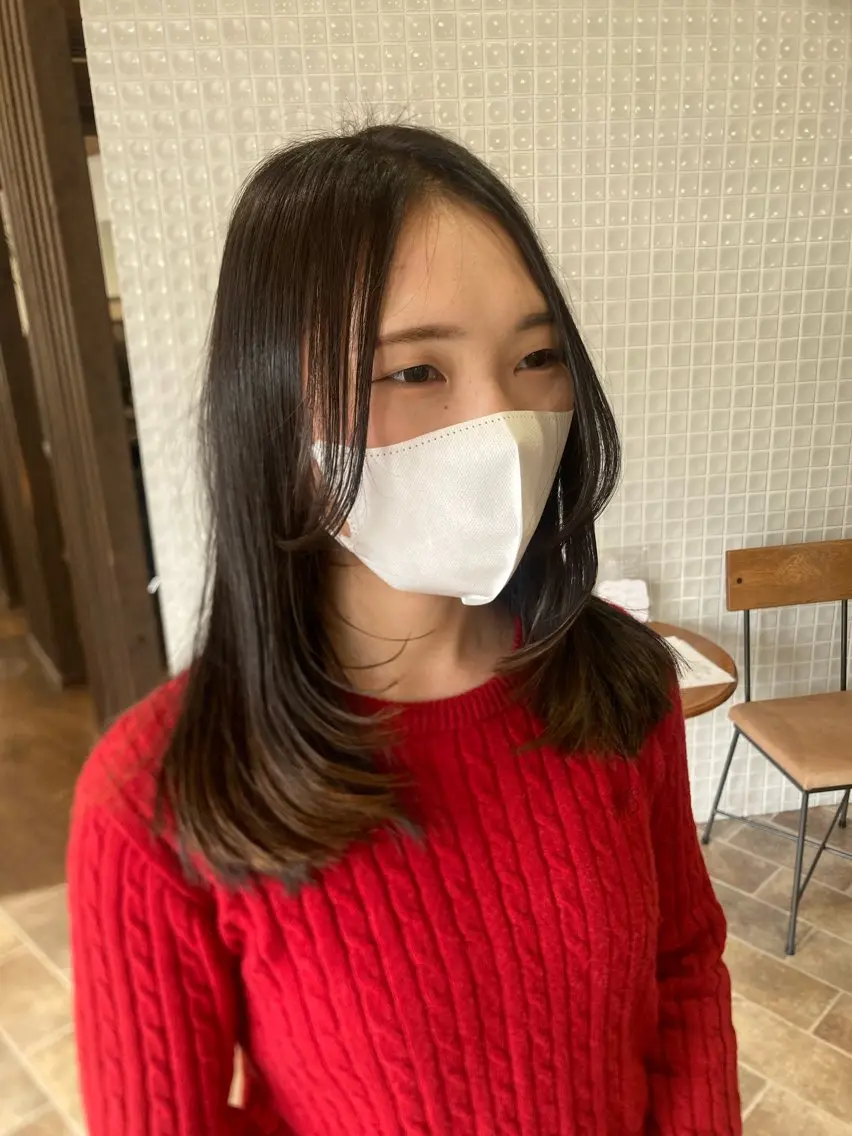 セミロング レイヤーカット 加藤 泰地のヘアスタイル