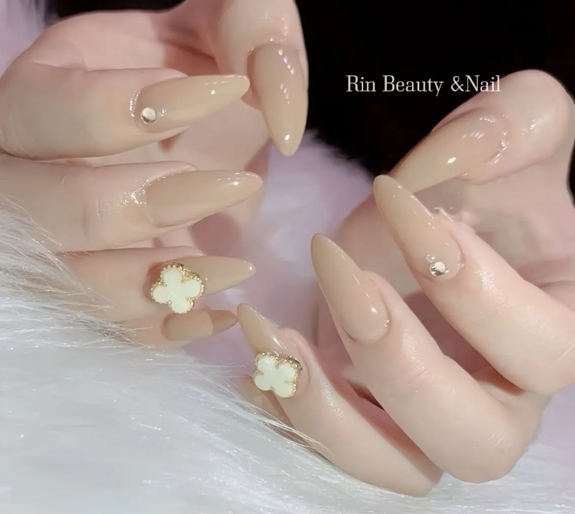 ネイル アートネイル フレンチネイル ジェルネイル 韓国ネイル ミラーネイル Rin Nail 新大久保店のネイルデザイン