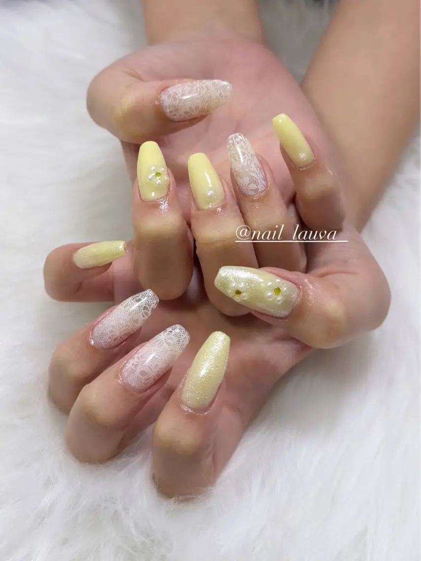 ネイル レース 春ネイル 黄色 nailsalon lauvaのネイルデザイン