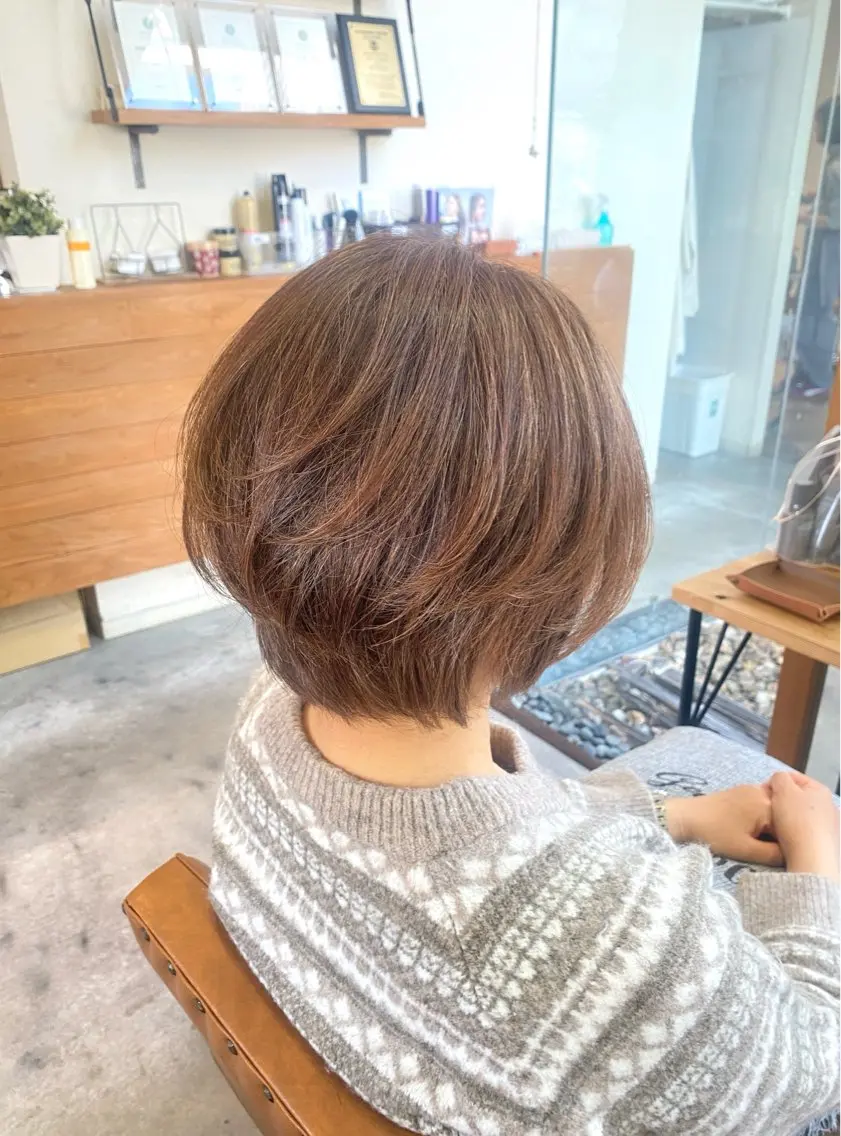 ショート カラー カット ヘアカラー トリートメント 酸性ストレート/ブリ ーチなしWカラー河本のヘアスタイル