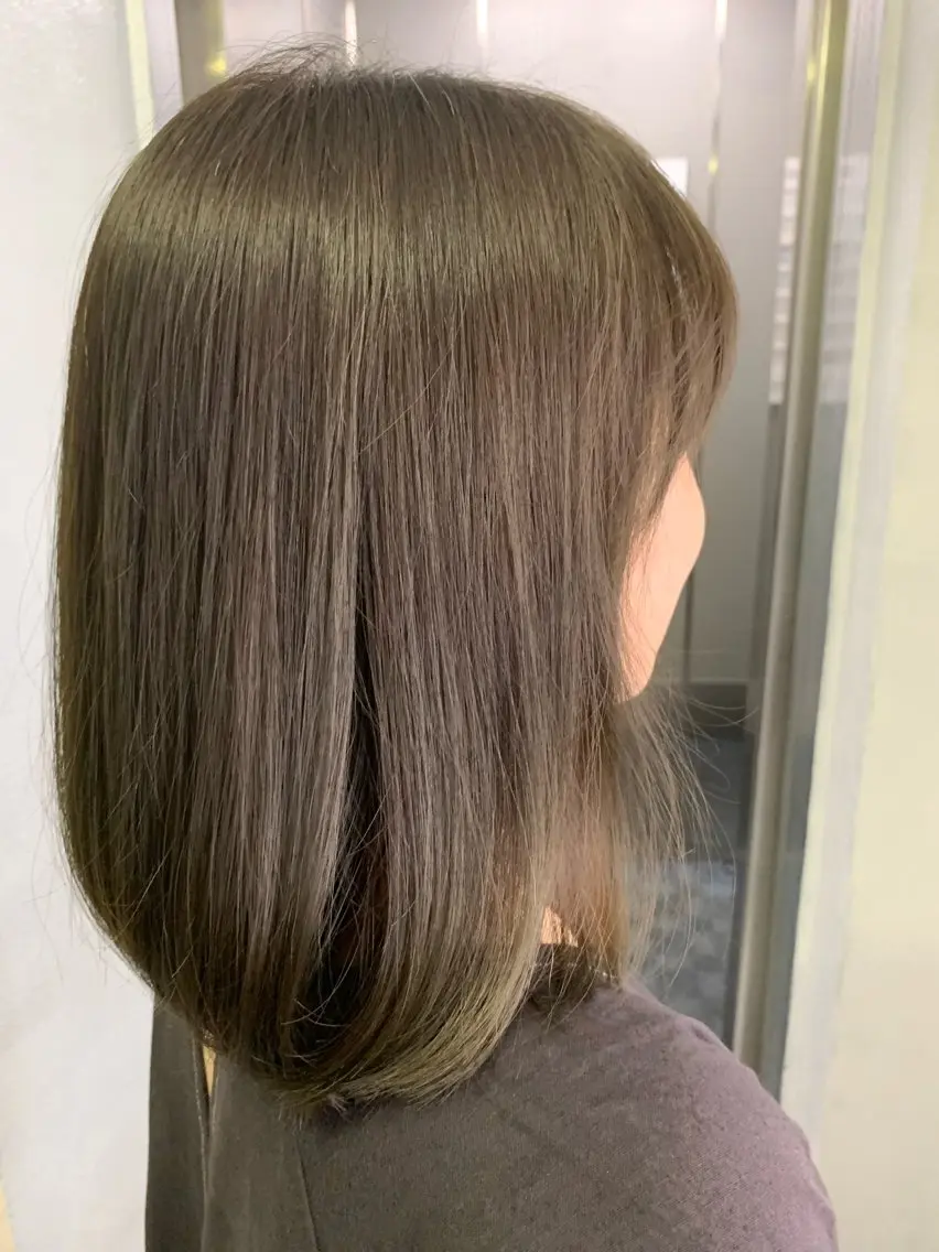 ミディアム カラー ブラウンカラー オリーブブラウン LOARK HAIR カワツ ナオキのヘアスタイル