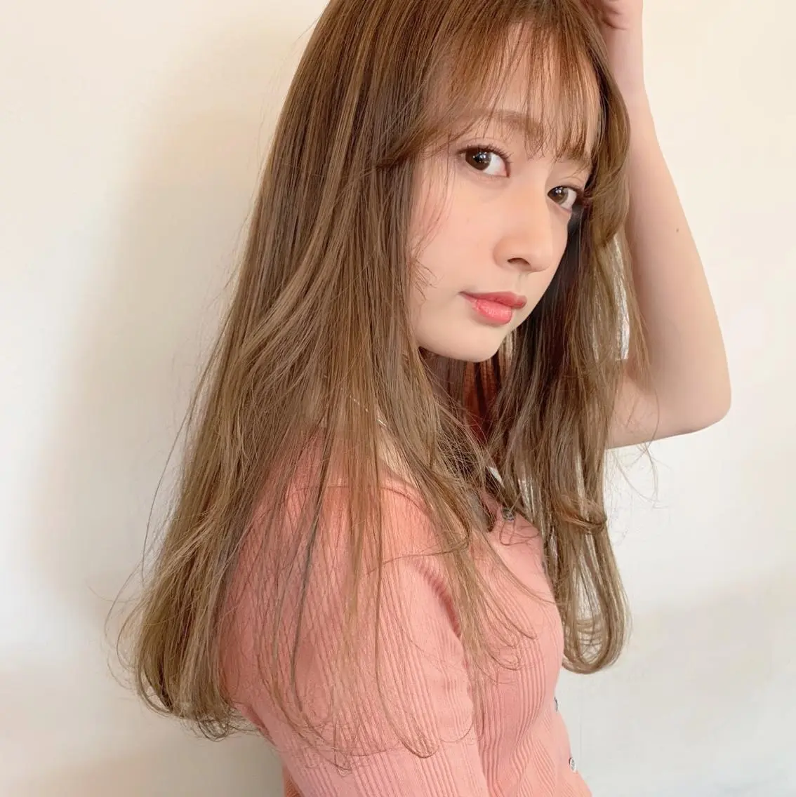 ロング カラー ベージュカラー レイヤーカット ロング シースルーバング HARUKA ⭐️モデル募集中⭐️のヘアスタイル