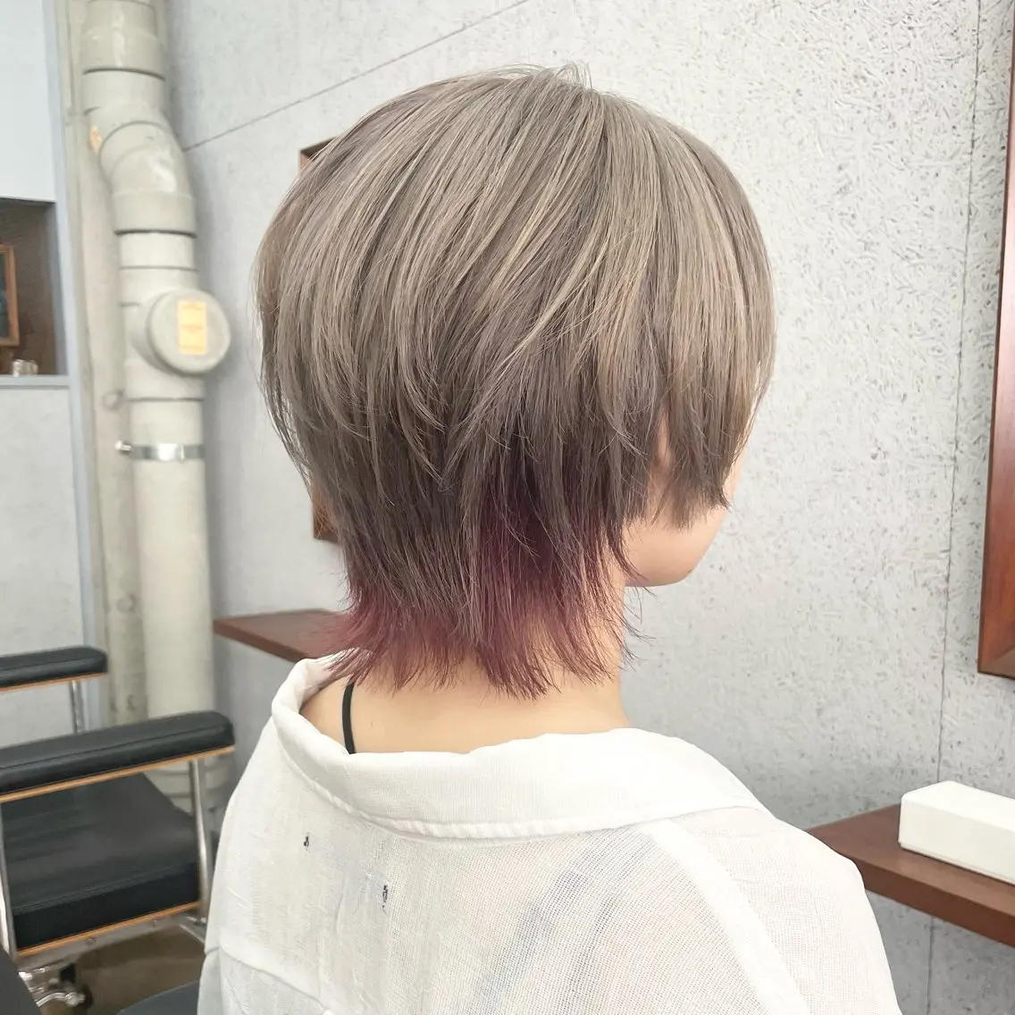 ショート カラー メンズ メンズブリーチ メンズウルフカット ベージュカラー ブリーチ ミルクティーベージュ ✂︎ウルフ・ショート ✂︎MIKUNIのヘアスタイル