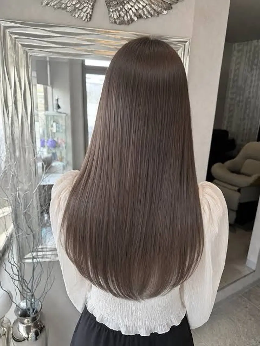 ロング ロング NOA くるみのヘアスタイル