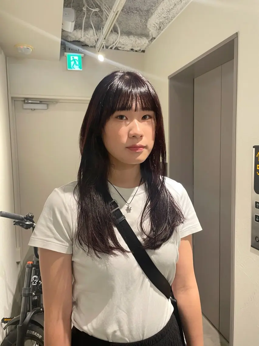 ロング カラー レッドカラー ヘアカラー tiel 小山莉々のヘアスタイル