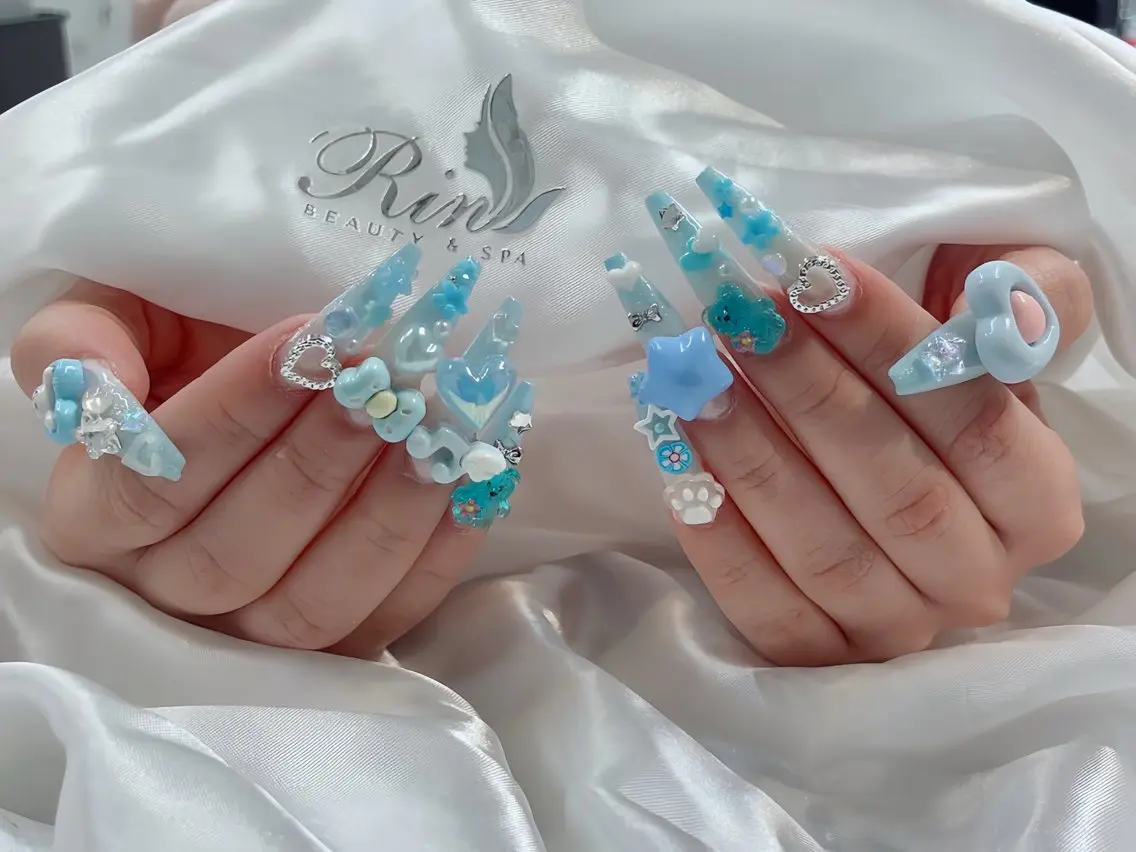 ネイル チークネイル フラッシュネイル フラワーネイル フットネイル ジェルネイル ハンドネイル Rin Nail Shinokuboのネイルデザイン
